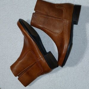 Hush Puppies Women’s Ankle Booties Size 8.5